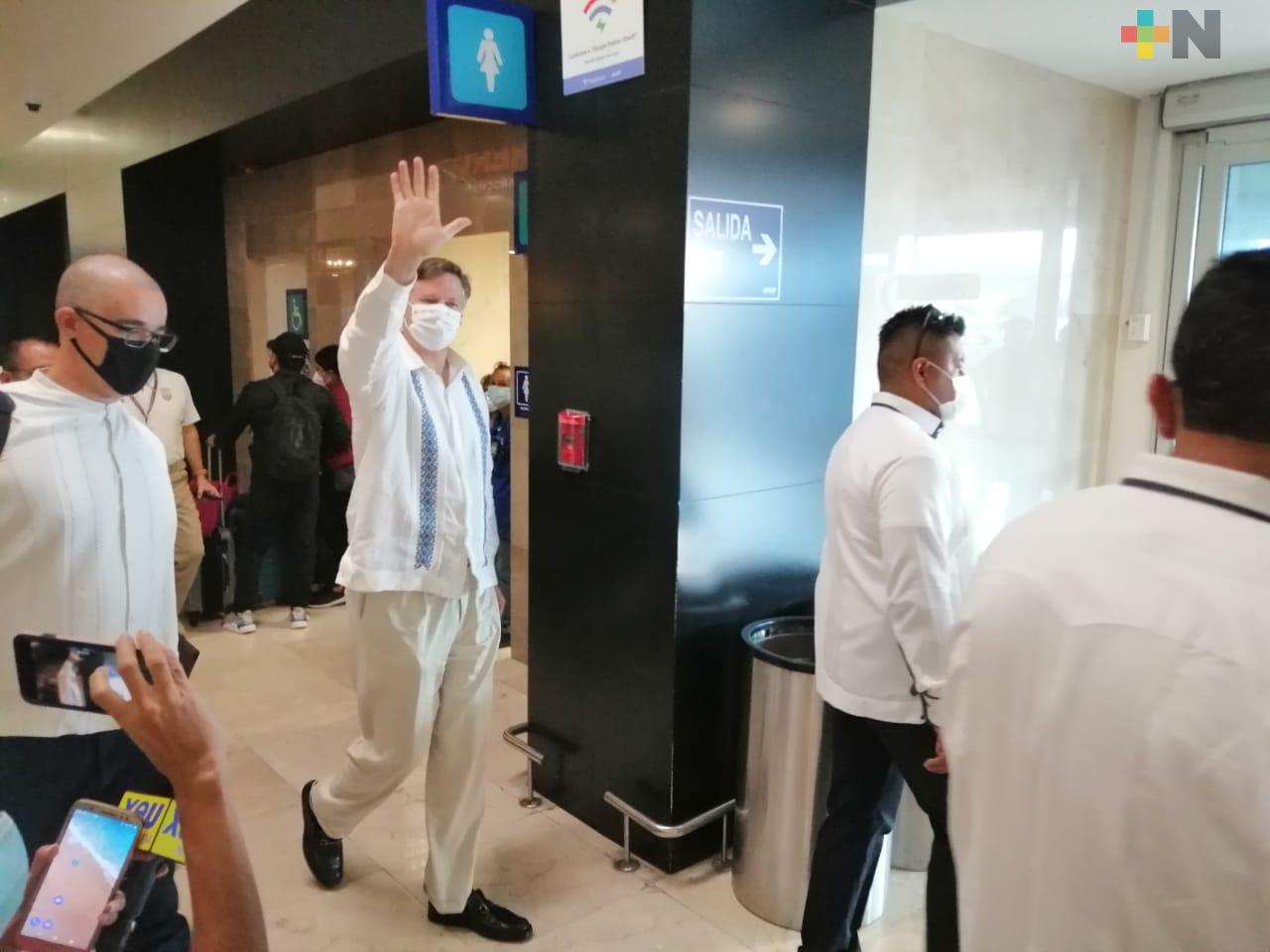 «Contento de estar en Veracruz»: Christopher Landau, embajador de EU