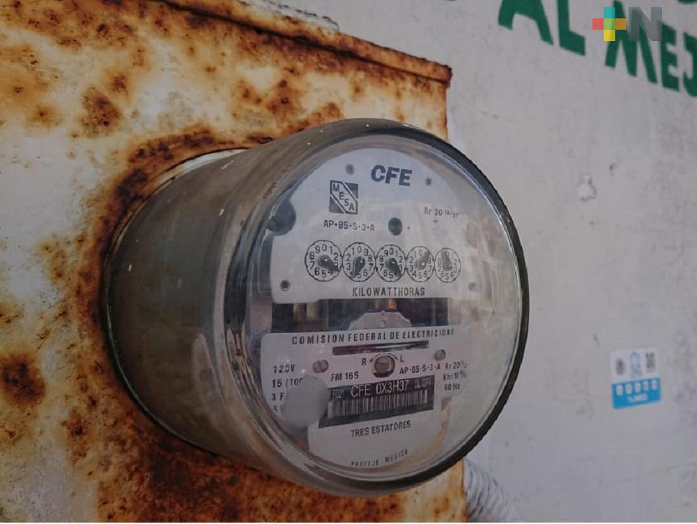 En colonias de Veracruz, la noche del martes se quedaron sin energía eléctrica por incendio en  subestación de CFE