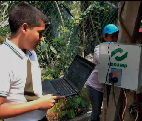 Conalep Veracruz II presenta proyecto de automatización de sistema de riego
