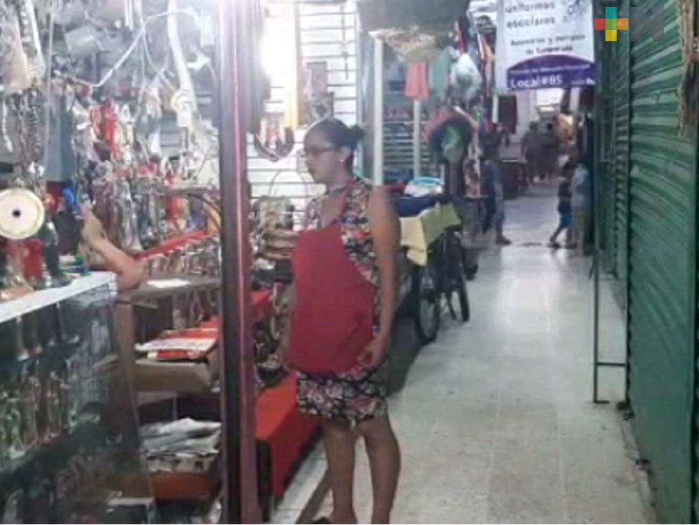 Continúan ventas bajas en el mercado municipal de Martínez de la Torre