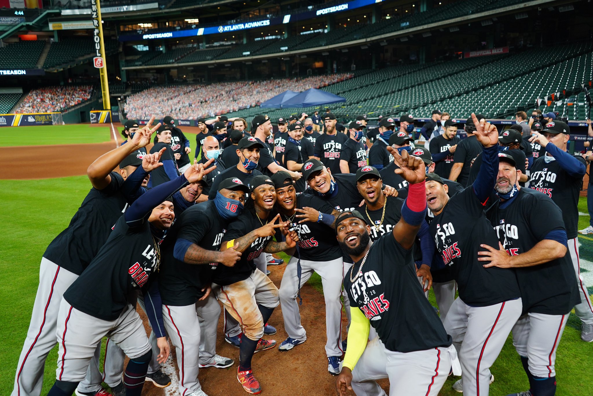Bravos barrió a Marlins y avanza a la serie de campeonato de la Liga Nacional