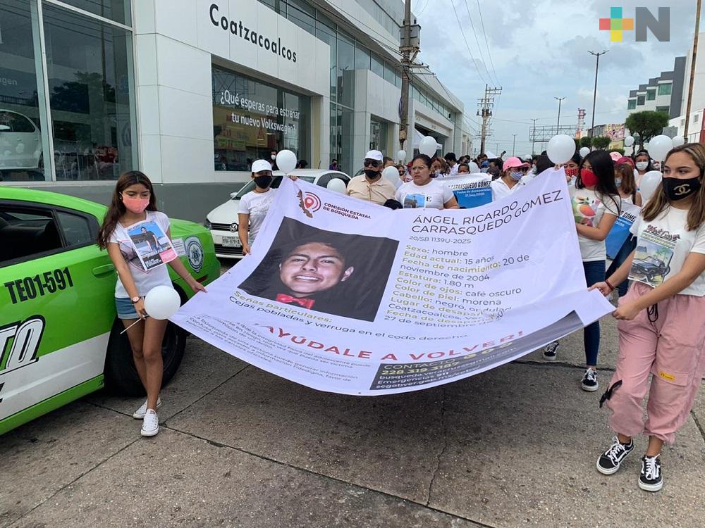 En Coatzacoalcos, familiares de joven desaparecido piden a población apoyo para localizarlo