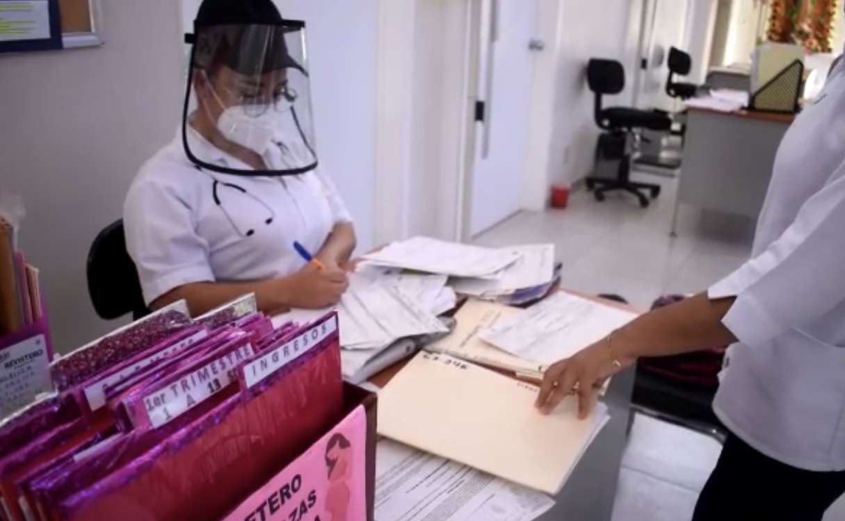 En Tantoyuca exhortan a mujeres a realizarse autoexploración contra cáncer de mama