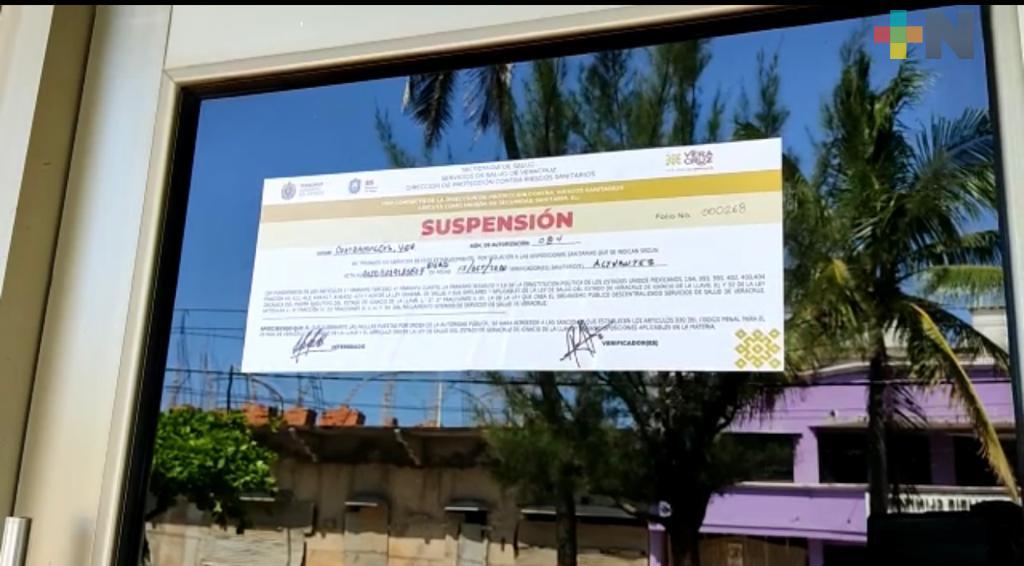 Suspenden bares y cantinas en Coatzacoalcos; seguirán operativos