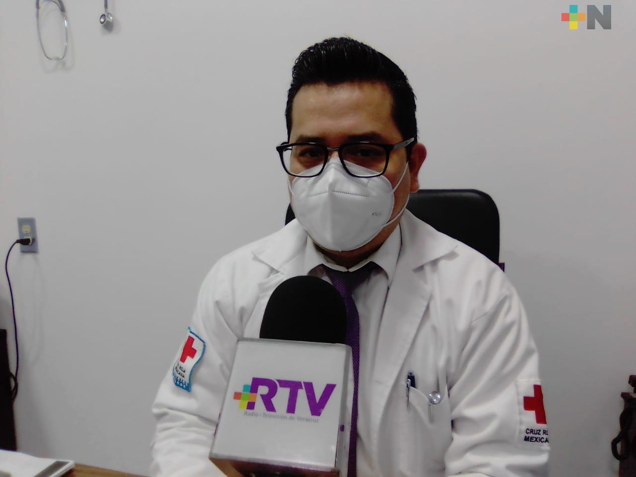 En Boca del Río, Cruz Roja toma pruebas para detectar Covid a personas desde sus automóviles