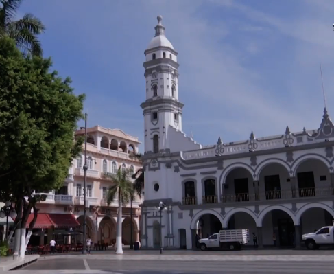 Veracruz, Coatzacoalcos y Xalapa los más endeudados por tener bursatilizada su tenencia vehicular