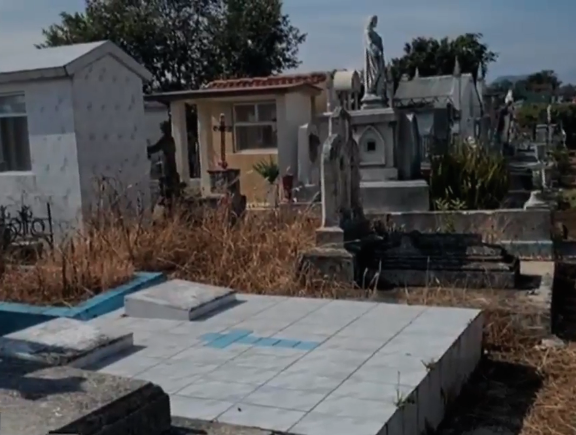 Panteones de Coatepec permanecerán cerrados para evitar aglomeraciones es festividades de Todos Santos