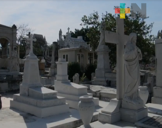 Analizan reabrir panteones de la ciudad de Veracruz