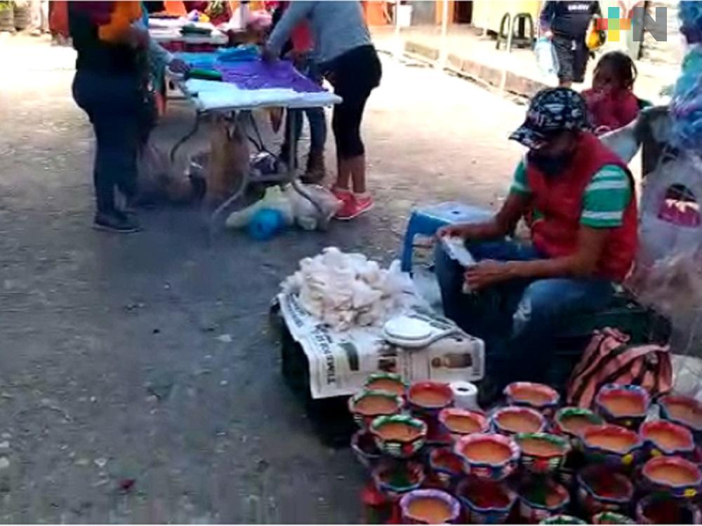 Por fiestas de Todos Santos, se reporta gran movimiento comercial en Papantla
