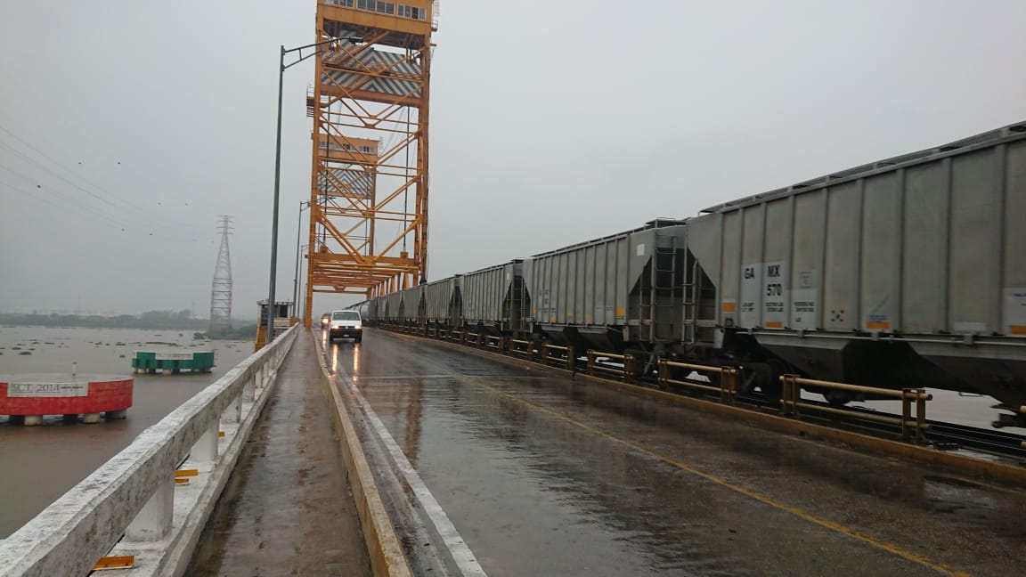 Por reparación restringirán paso de vehículos pesados por el puente Coatzacoalcos I