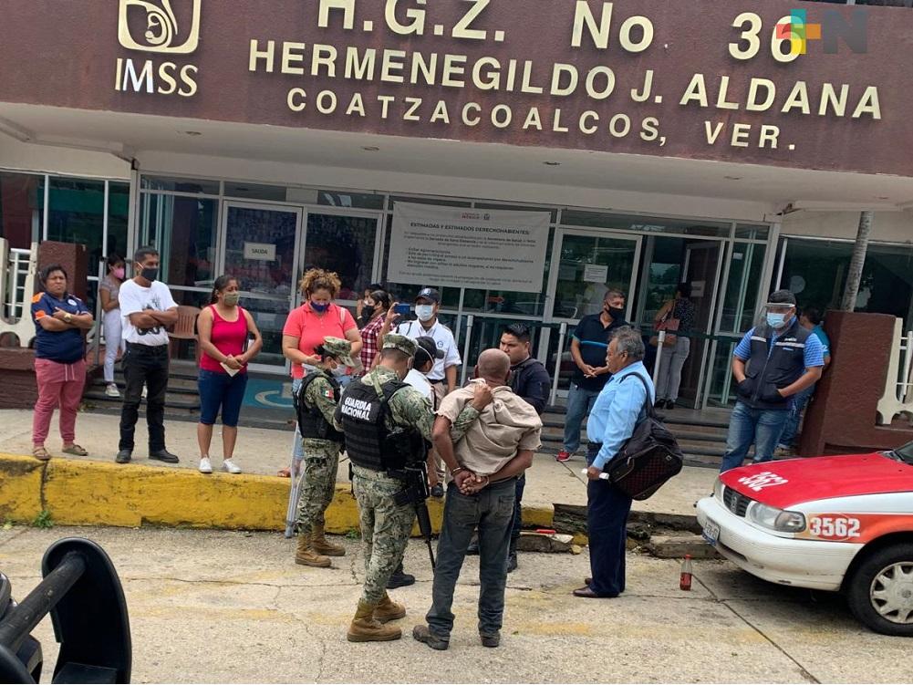 Sujeto en estado inconveniente agrede a derechohabiente en Hospital del IMSS de Coatzacoalcos