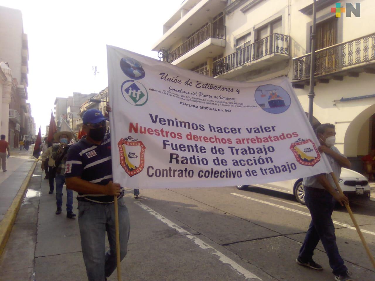 Marcharon personas pertenecientes a la Unión de Estibadores, en ciudad de Veracruz