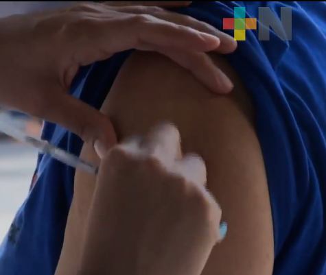 Aplica IMSS 4.1 millones de vacunas contra la influenza estacional en todo el país