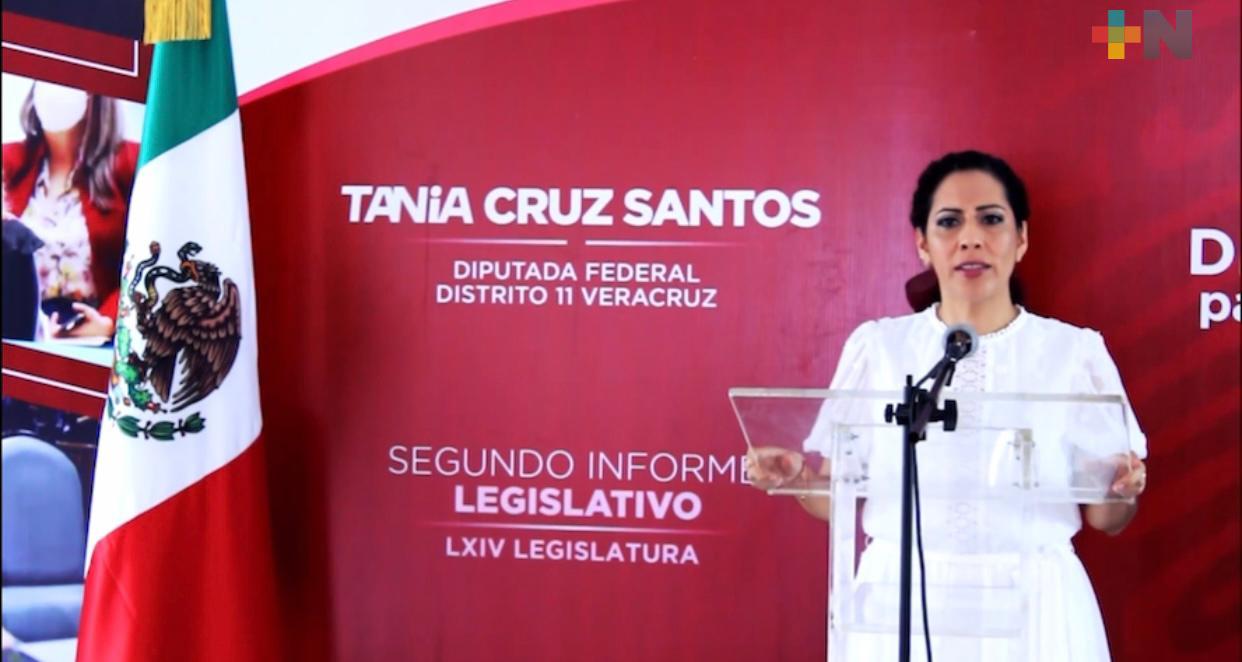 Tania Cruz presentó su segundo informe legislativo