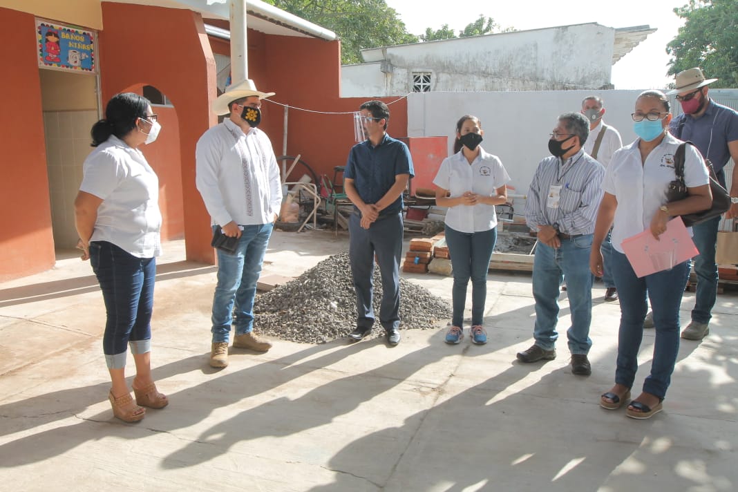 Supervisó Zenyazen Escobar rehabilitación de escuela en Lerdo de Tejada
