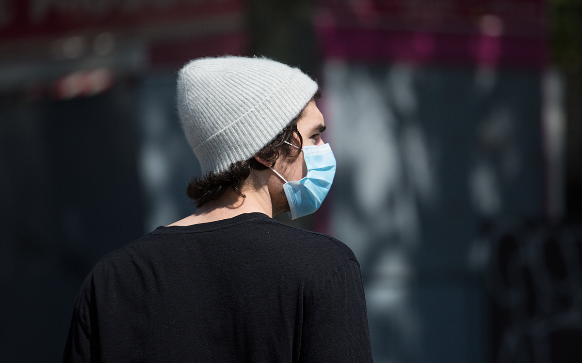 En París, cierran bares, restaurantes y gimnasios  por «alerta máxima sanitaria»