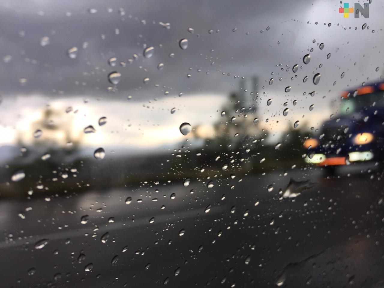 Lluvias ocasionales y baja de temperatura en la entidad veracruzana para este fin de semana