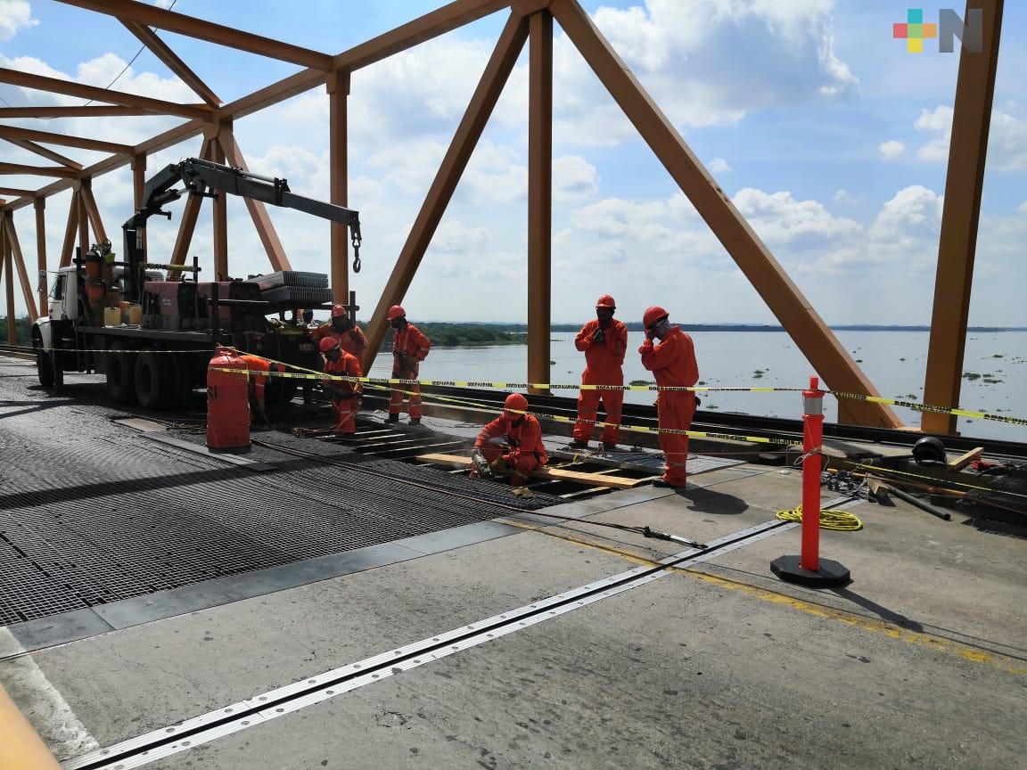 Realizan trabajos de rehabilitación y mantenimiento del puente Coatzacoalcos I; harán cierres parciales