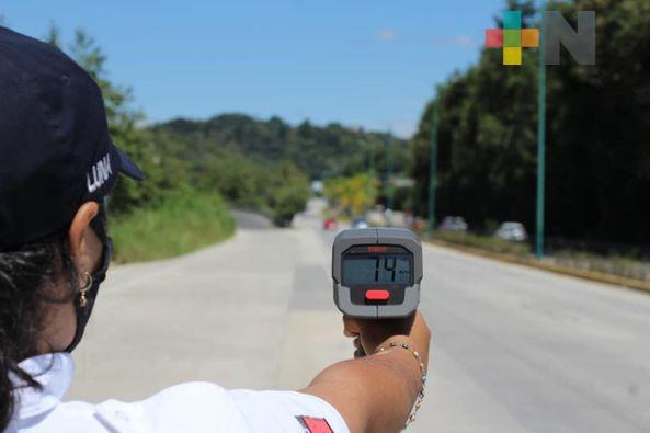 Implementa Tránsito del Estado «Operativo Radar» en el bulevar Xalapa-Coatepec