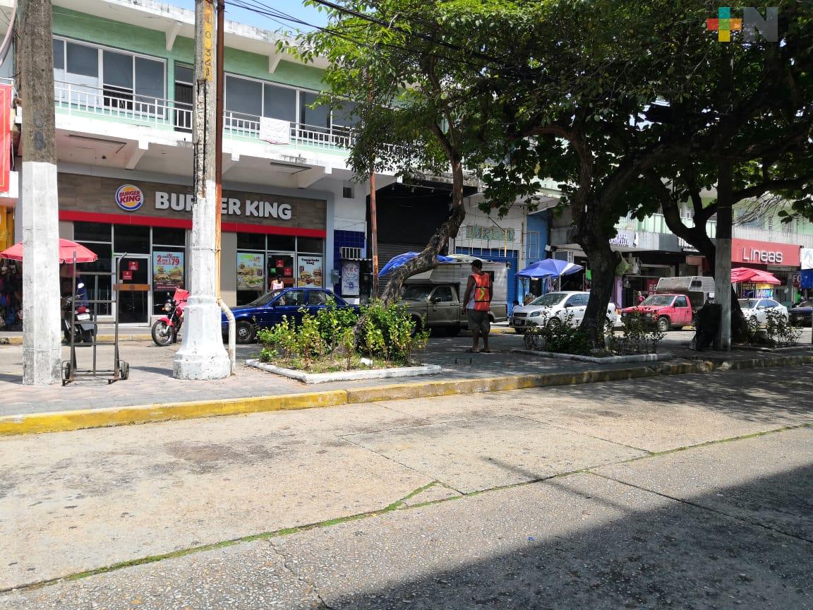Con el semáforo naranja en Coatzacoalcos, continúa la reactivación comercial en centro de la ciudad