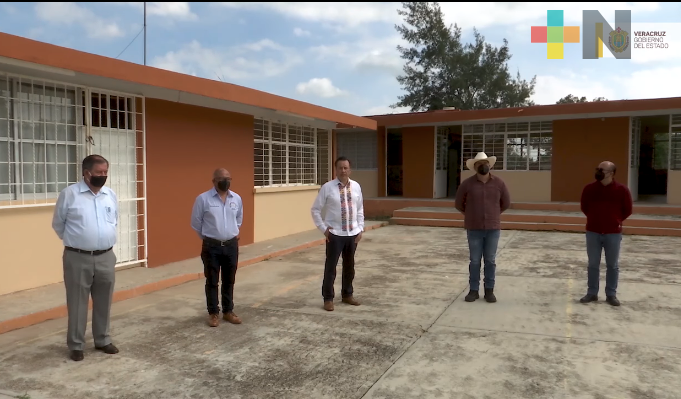 Gobernador Cuitláhuac García Jiménez inspeccionó obras en telesecundaria del municipio de Emiliano Zapata