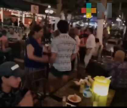 Aglomeraciones en el zócalo de Veracruz, una insensibilidad frente a la pandemia