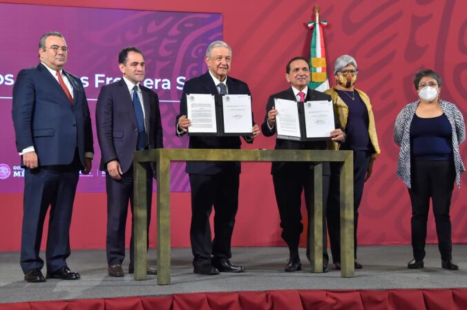 Presidente amplía Zona Libre de la Frontera Norte hasta 2024; estímulos fiscales se extienden a 22 municipios del sureste