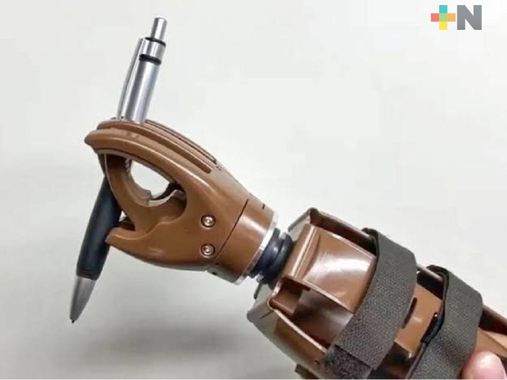 Club Rotario Coatzacoalcos y  DIF municipal preparan campaña de prótesis para manos y brazos