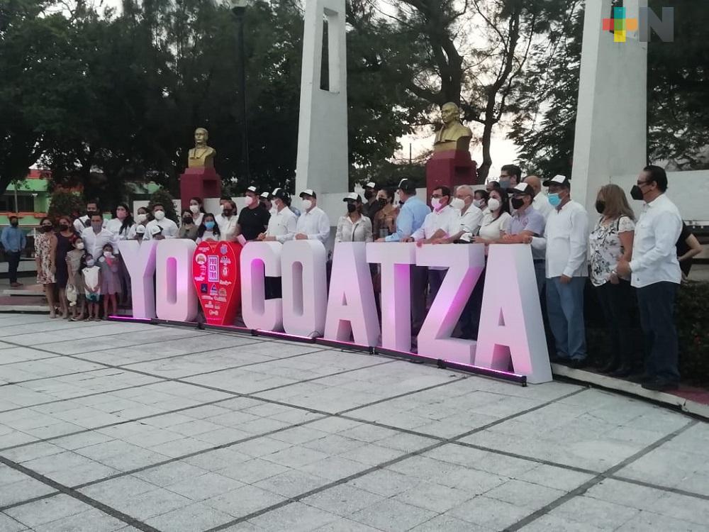 Comerciantes y autoridades municipales inauguran iniciativa «Yo Amo Coatza»