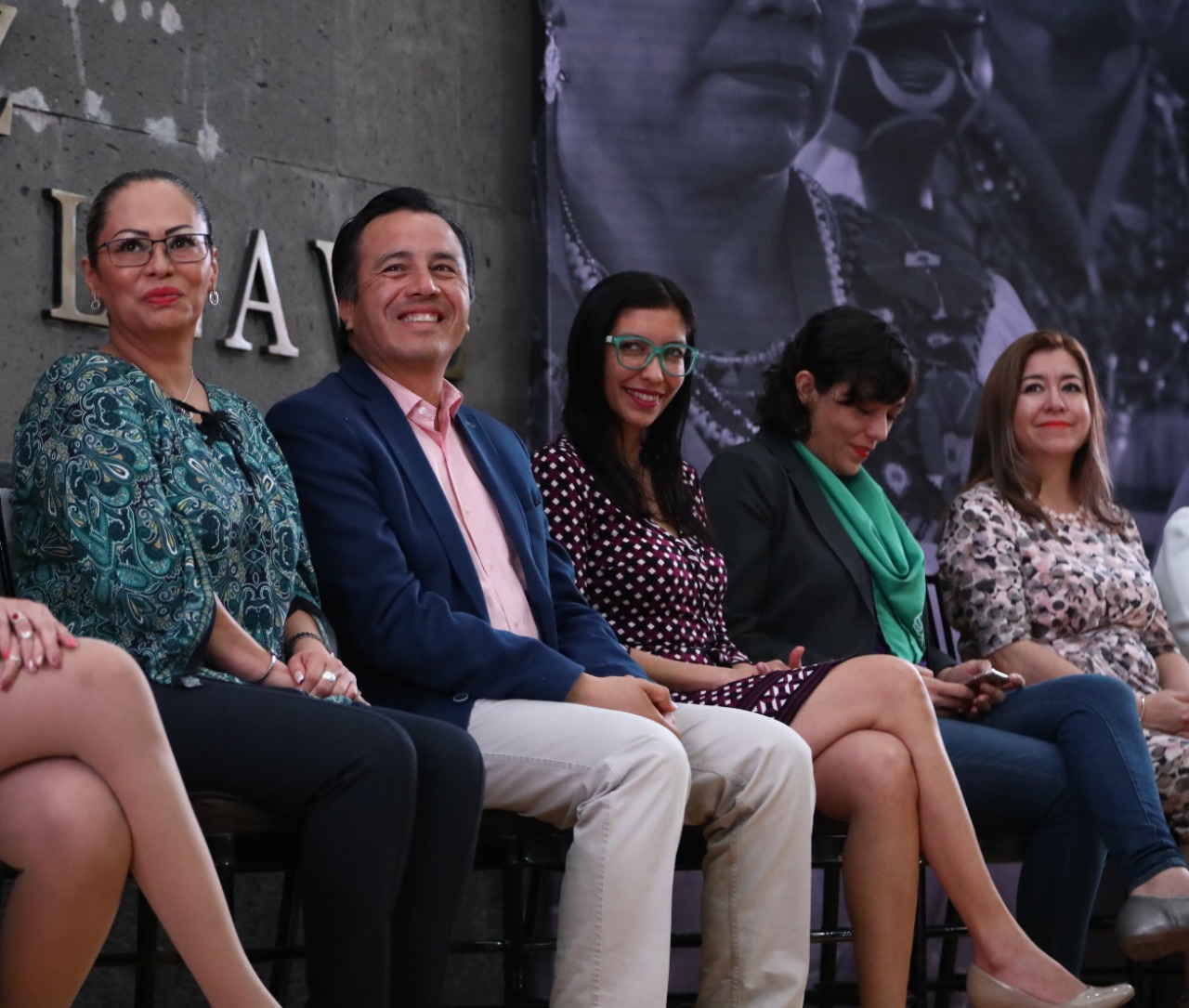 En gobierno de Cuitláhuac las mujeres ganan terreno, ocupan el 42% de los cargos públicos