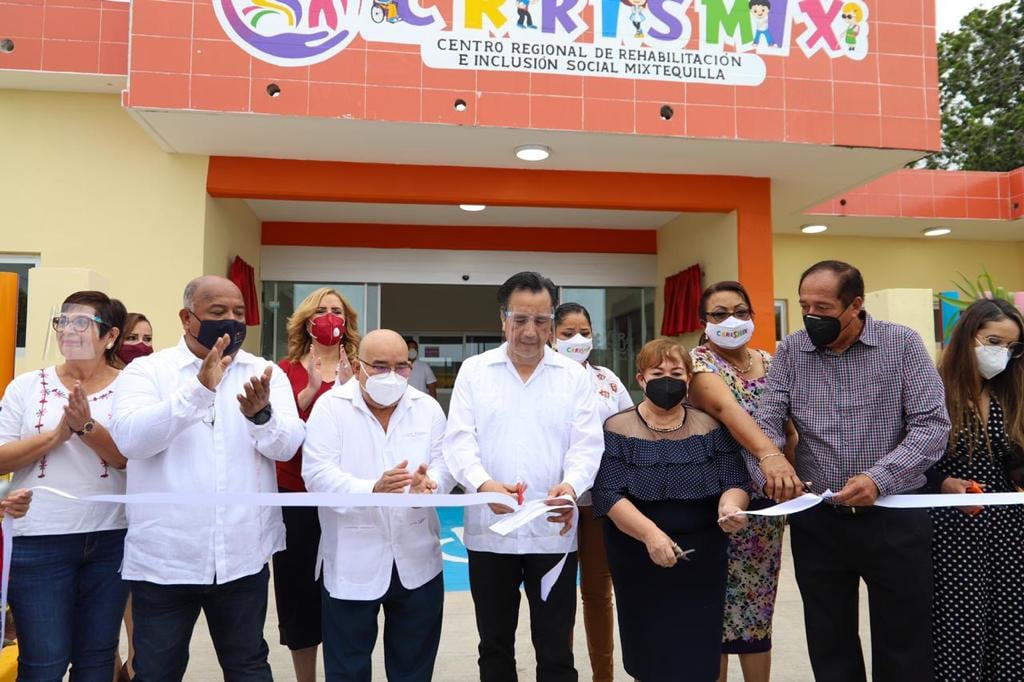 Inaugura Cuitláhuac García el Centro Regional de Rehabilitación en La Mixtequilla, darán atención al Papaloapan