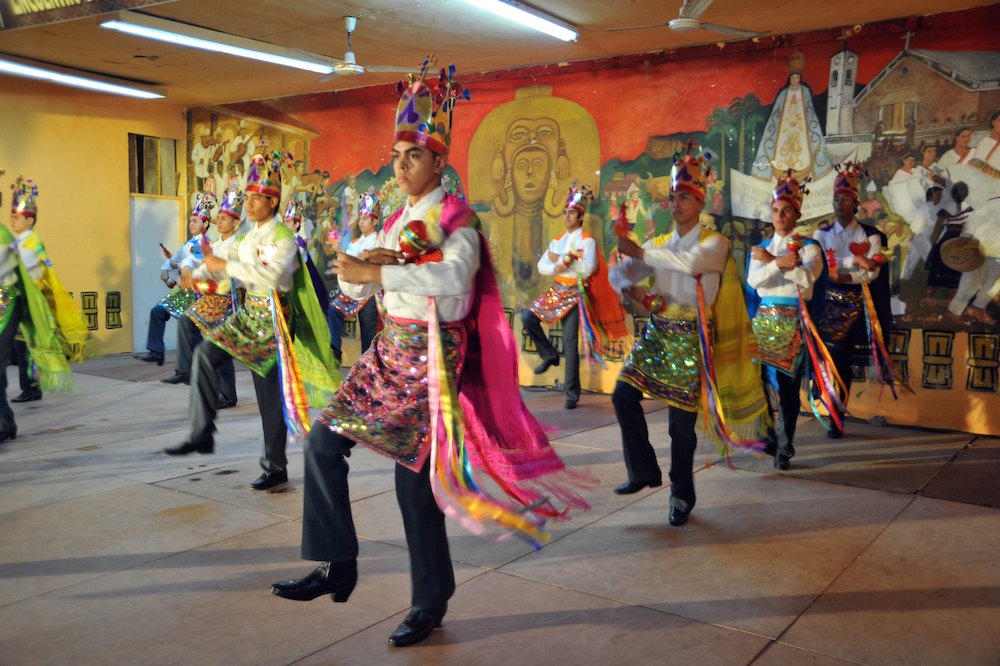 Disfruta de sones en la XXXI Fiesta Anual del Huapango de Amatlán