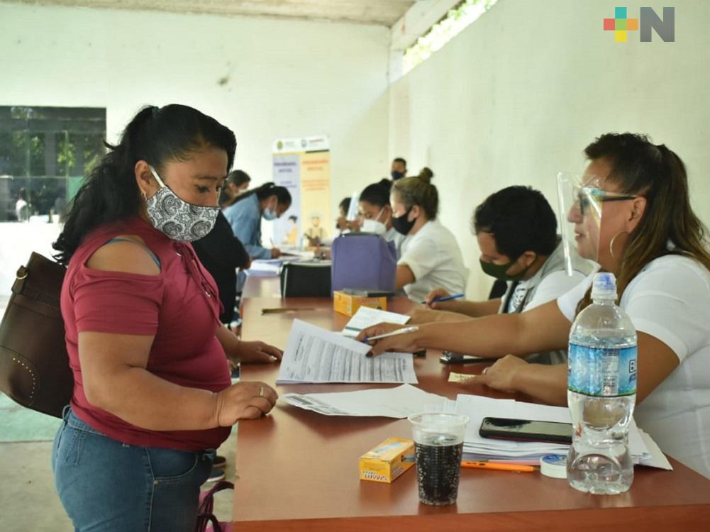 En la Huasteca, Sedesol mantiene apoyos para personas de escasos recursos