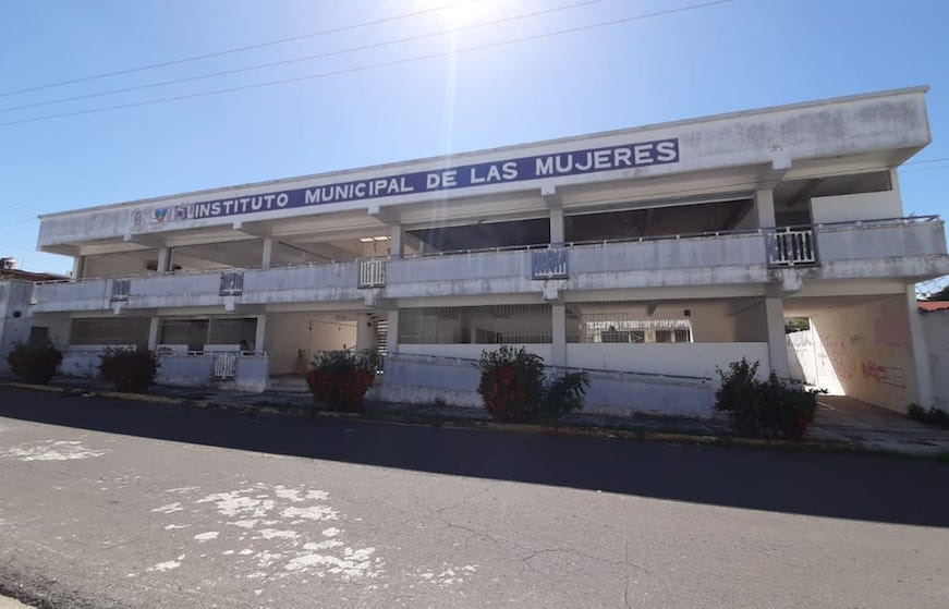 Vecinos piden atender instalaciones abandonadas del Instituto Municipal de la Mujer