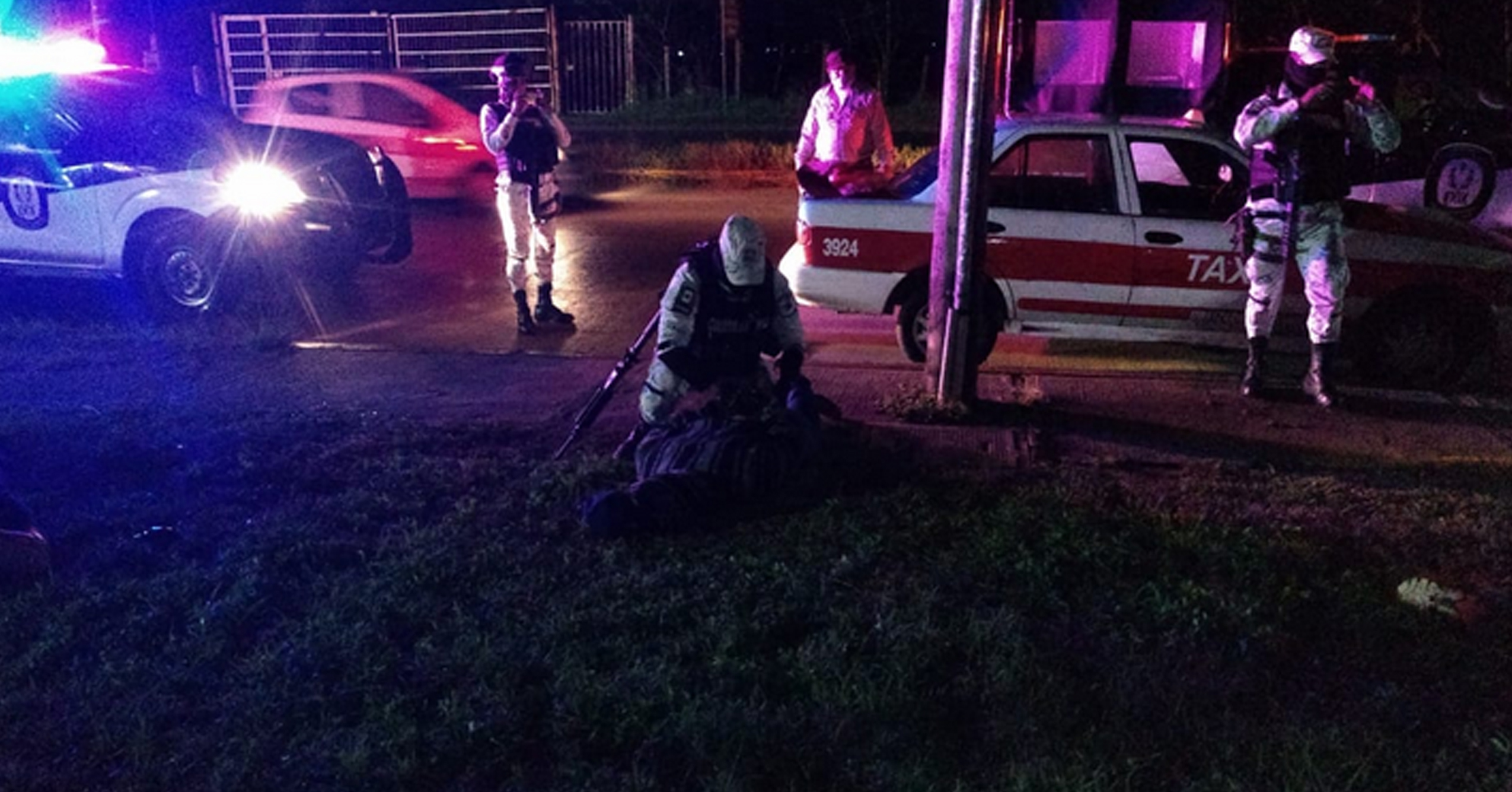 IPAX y fuerzas del orden detienen a presuntos asaltantes que operaban a bordo de un taxi en Coatzacoalcos