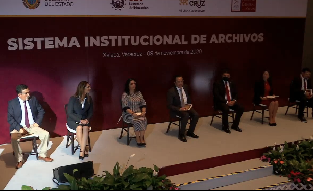 Presentaron el Sistema Institucional de Archivos de la SEV