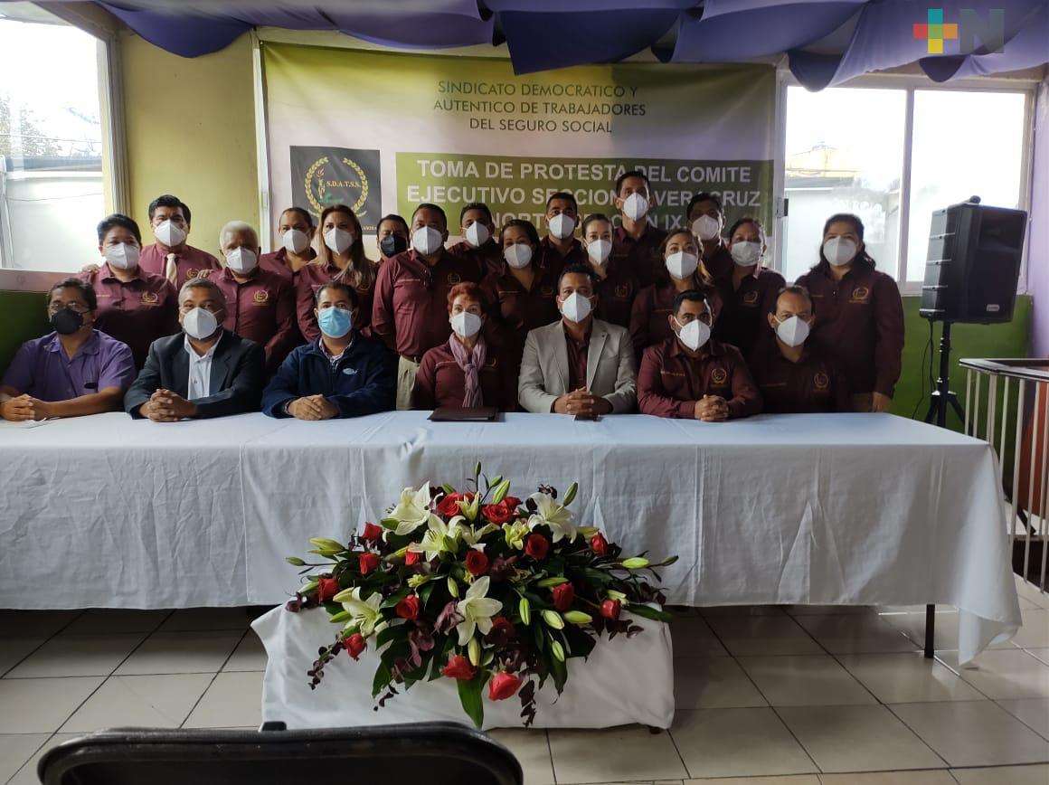 Toman protesta ante el nuevo Sindicato Democrático y Auténtico de Trabajadores del Seguro Social
