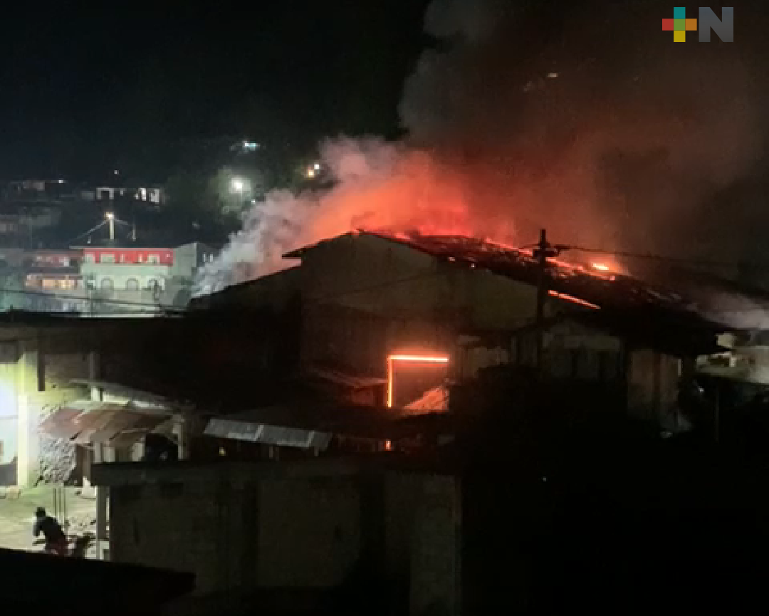 Se incendia mercado en Tequila