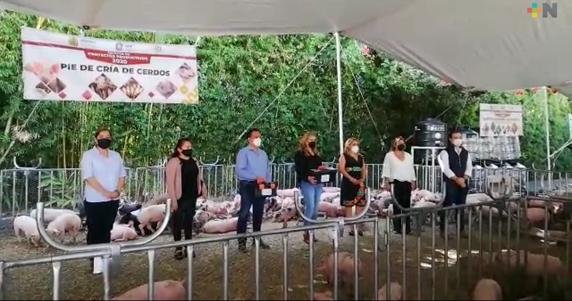 Beneficia DIF con proyectos productivos a pobladores de Atoyac
