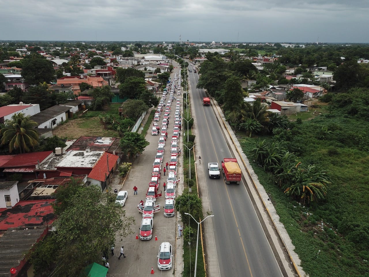 Por pandemia, sanitizaron 450 taxis en la Cuenca del Papaloapan
