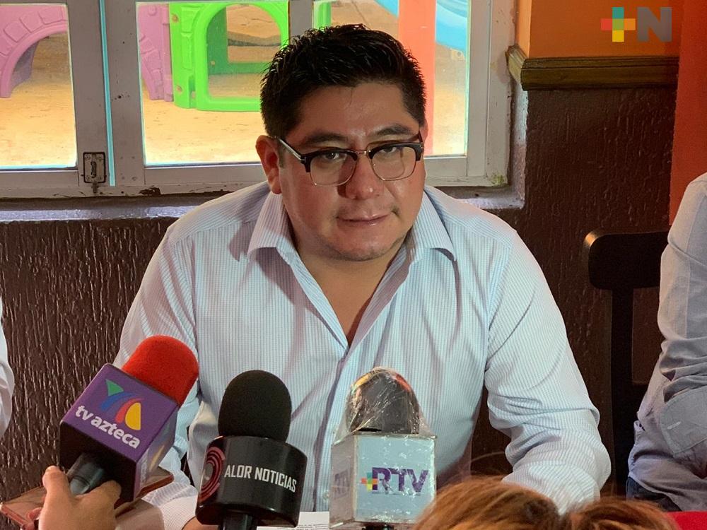 Esteban Ramírez Zepeta se reunió con promotores de la consulta popular en Coatzacoalcos