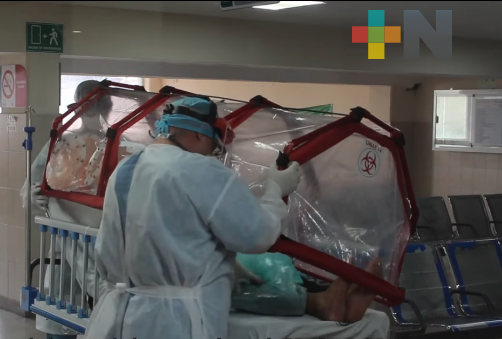 Los camilleros covid, héroes de la movilidad en la salud