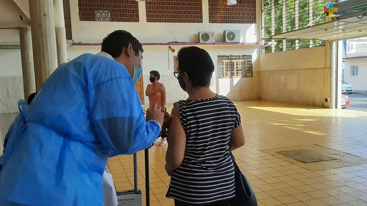 Alta demanda tiene vacuna contra la influenza