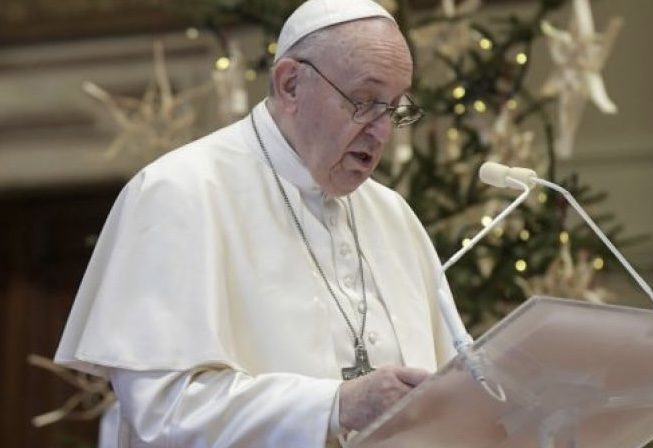 Garantizar vacunas para todos, pide el Papa Francisco en su mensaje de Navidad
