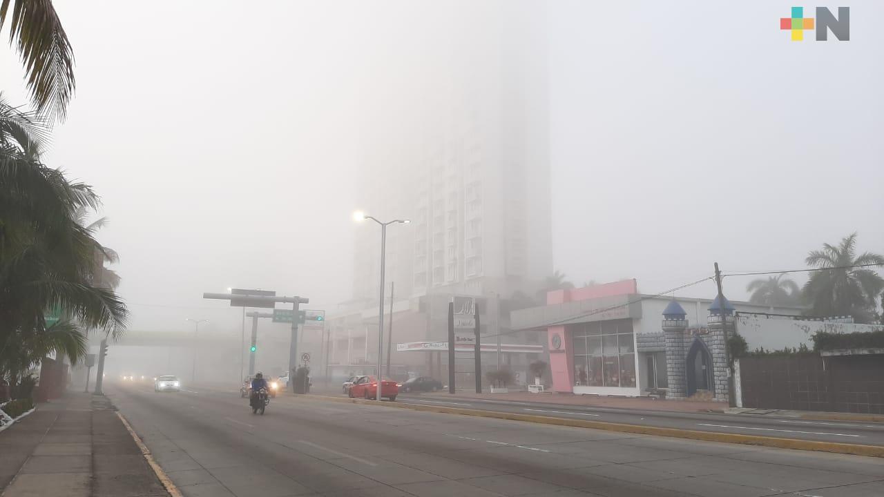 Amanece con densa neblina la zona conurbada Veracruz-Boca del Río