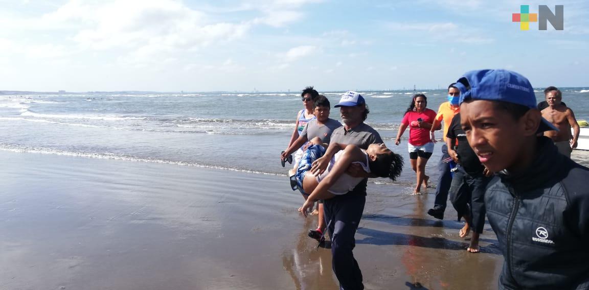 Hallan restos del tercer niño ahogado en playa de Antón Lizardo