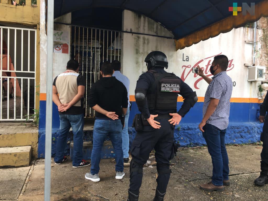 Autoridades refuerzan recorridos en expendios de bebidas alcohólicas en Coatzacoalcos