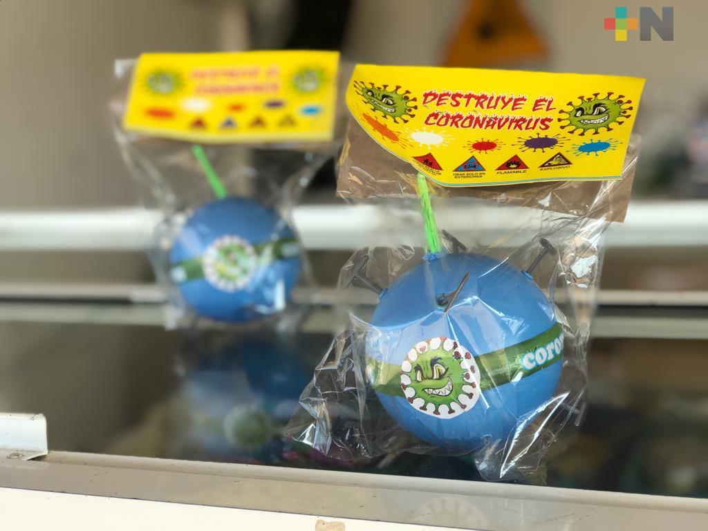El «destruye-coronavirus”, la novedad de los coheteros en Coatzacoalcos