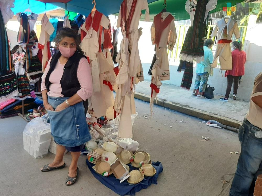 Bajas ventas de trajes de «inditos» en Martínez de la Torre