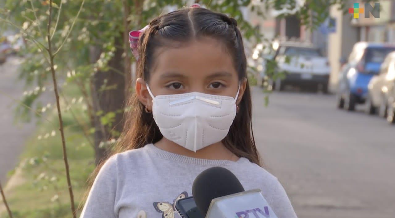 A sus 7 años, organiza acopio de víveres para damnificados de Tabasco